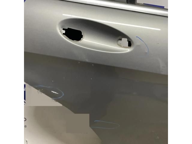 bontott MERCEDES-BENZ R-CLASS Jobb hátsó Ajtó (Üres lemez)