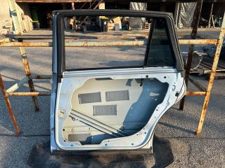 bontott MERCEDES-BENZ R-CLASS Jobb hátsó Ajtó (Üres lemez)