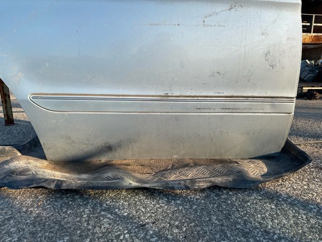 bontott MERCEDES-BENZ R-CLASS Jobb hátsó Ajtó (Üres lemez)