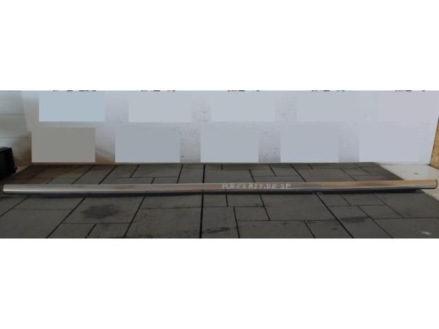 bontott MERCEDES-BENZ R-CLASS Jobb hátsó Vízlehúzó Gumicsík