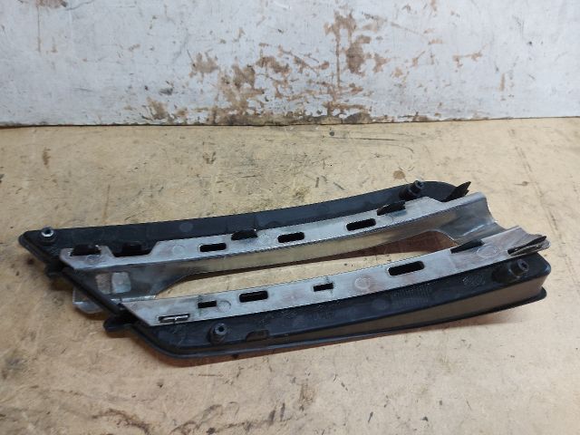 bontott MERCEDES-BENZ R-CLASS Jobb Ködlámpa Rács