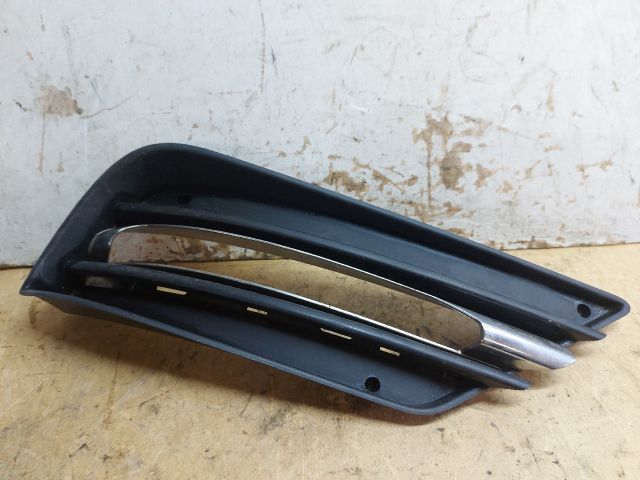 bontott MERCEDES-BENZ R-CLASS Jobb Ködlámpa Rács