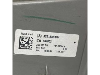 bontott MERCEDES-BENZ R-CLASS Jobb Külső Hátsó Lámpa