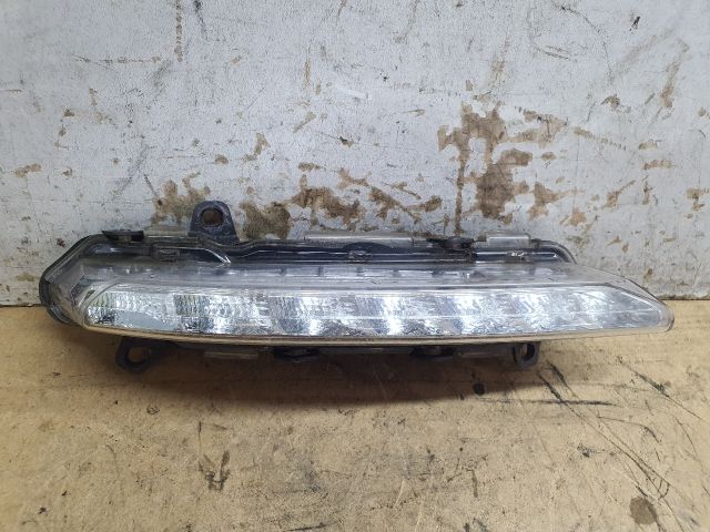 bontott MERCEDES-BENZ R-CLASS Jobb Nappali Menetfény