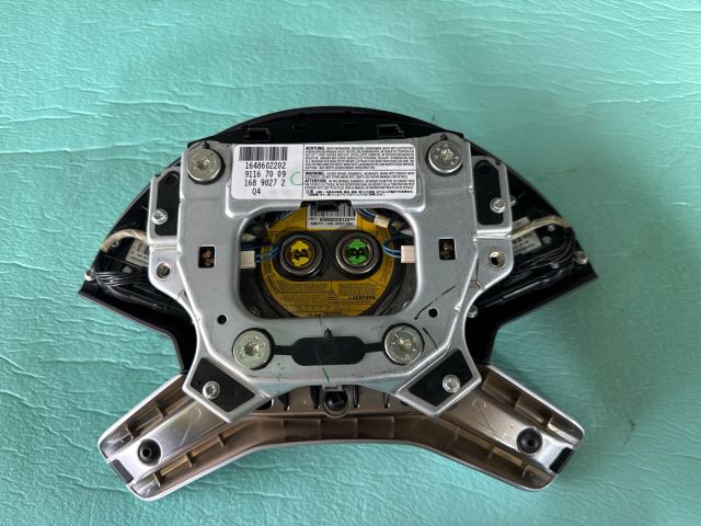 bontott MERCEDES-BENZ R-CLASS Kormánylégzsák