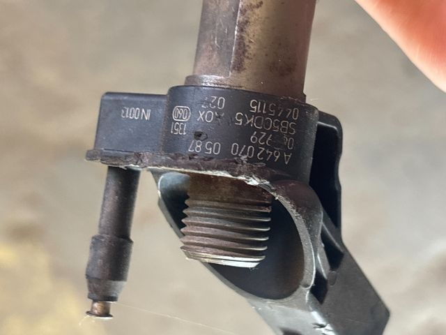 bontott MERCEDES-BENZ R-CLASS Porlasztó (1 db)