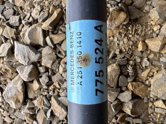 bontott MERCEDES-BENZ R-CLASS Bal hátsó Féltengely