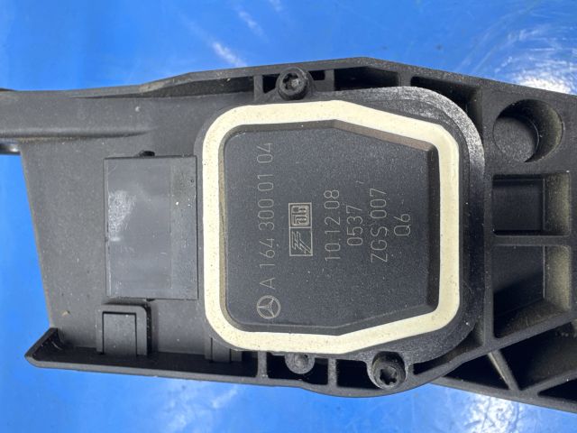 bontott MERCEDES-BENZ R-CLASS Gázpedál (Elektromos)