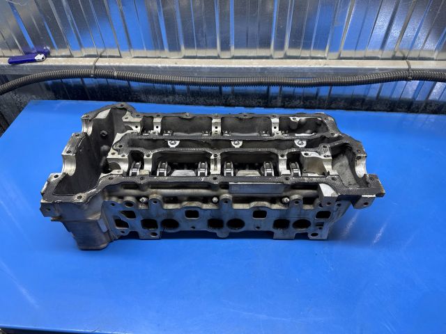 bontott MERCEDES-BENZ R-CLASS Hengerfej