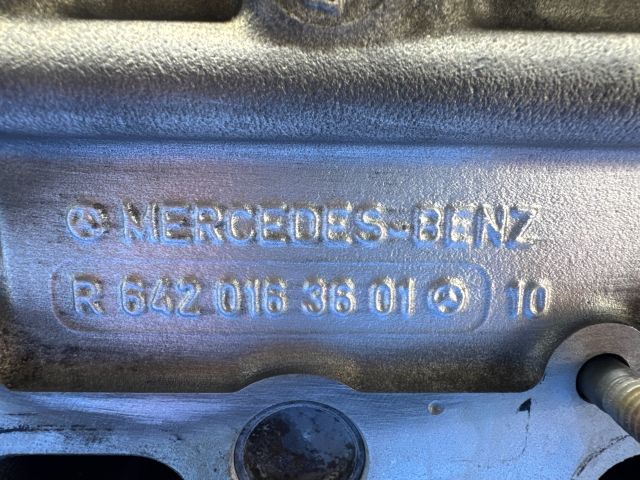 bontott MERCEDES-BENZ R-CLASS Hengerfej