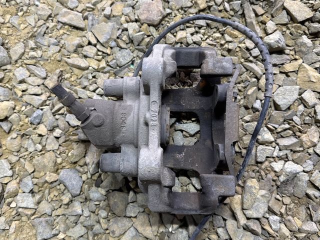 bontott MERCEDES-BENZ R-CLASS Jobb hátsó Féknyereg Munkahengerrel