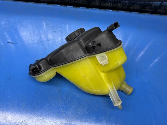 bontott MERCEDES-BENZ R-CLASS Kiegyenlítő Tartály