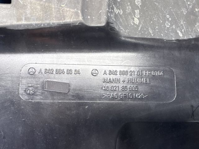 bontott MERCEDES-BENZ R-CLASS Légszűrő Ház