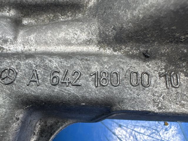 bontott MERCEDES-BENZ R-CLASS Olajszűrő Ház