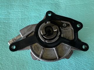 bontott MERCEDES-BENZ R-CLASS Vákumpumpa