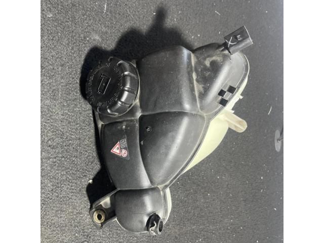 bontott MERCEDES-BENZ R-CLASS Kiegyenlítő Tartály