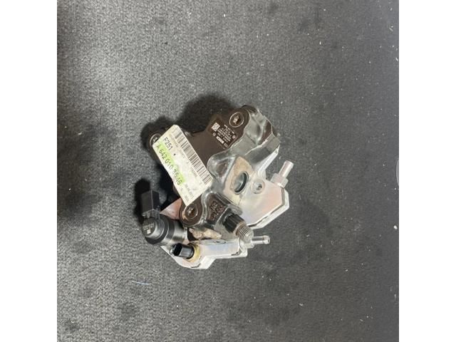 bontott MERCEDES-BENZ R-CLASS Nagynyomású Szivattyú