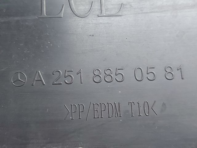 bontott MERCEDES-BENZ R-CLASS Rendszámtábla Tartó