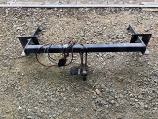 bontott MERCEDES-BENZ R-CLASS Vonóhorog