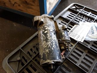 bontott MERCEDES-BENZ S-CLASS Önindító