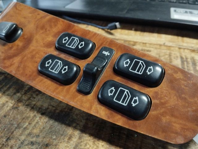 bontott MERCEDES-BENZ S-CLASS Ablakemelő Kapcsoló Négyes / Kettes