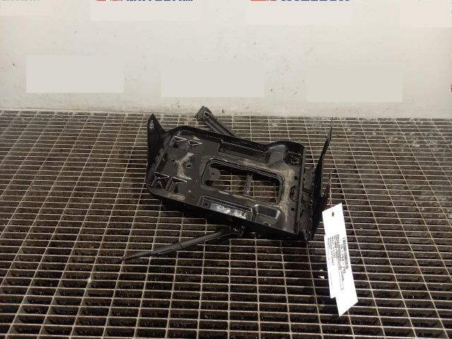 bontott MERCEDES-BENZ S-CLASS Akkumulátor Tartó