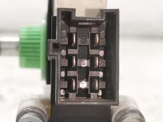 bontott MERCEDES-BENZ S-CLASS Bal első Ablakemelő Motor