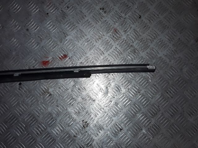 bontott MERCEDES-BENZ S-CLASS Bal hátsó Ablak Díszléc