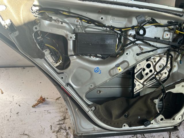 bontott MERCEDES-BENZ S-CLASS Bal hátsó Ajtó (Üres lemez)