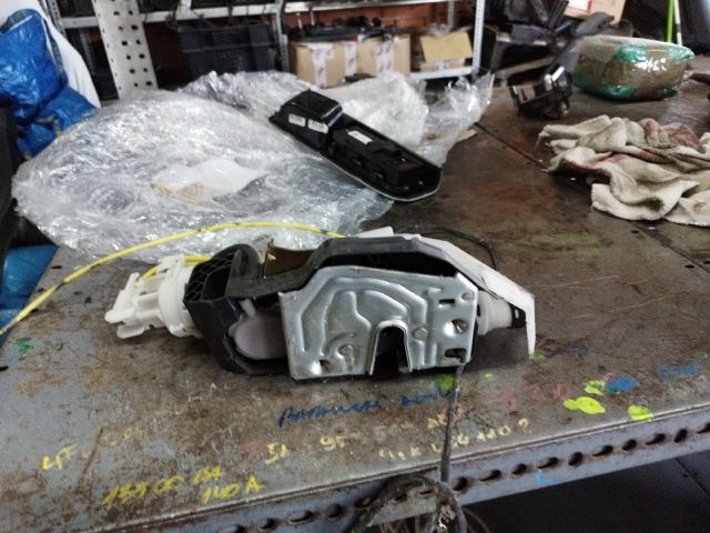 bontott MERCEDES-BENZ S-CLASS Bal hátsó Ajtózár