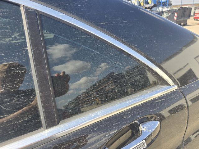 bontott MERCEDES-BENZ S-CLASS Bal hátsó Fixüveg (Ajtóban)