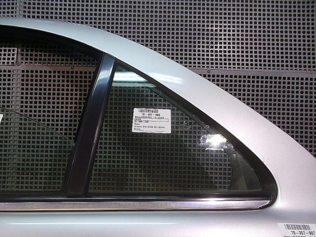 bontott MERCEDES-BENZ S-CLASS Bal hátsó Fixüveg (Ajtóban)