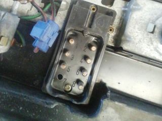 bontott MERCEDES-BENZ S-CLASS Bal Hátsó Lámpa Foglalat