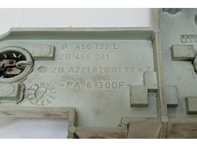 bontott MERCEDES-BENZ S-CLASS Bal Hátsó Lámpa Foglalat