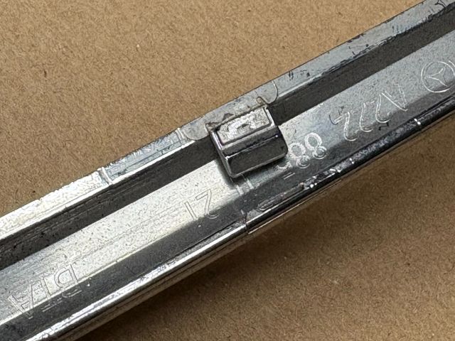 bontott MERCEDES-BENZ S-CLASS Bal hátsó Lökhárító Díszléc