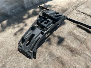 bontott MERCEDES-BENZ S-CLASS Bal hátsó Lökhárító Tartó (Műanyag)