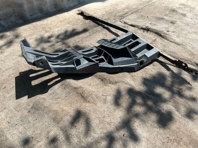 bontott MERCEDES-BENZ S-CLASS Bal hátsó Lökhárító Tartó (Műanyag)