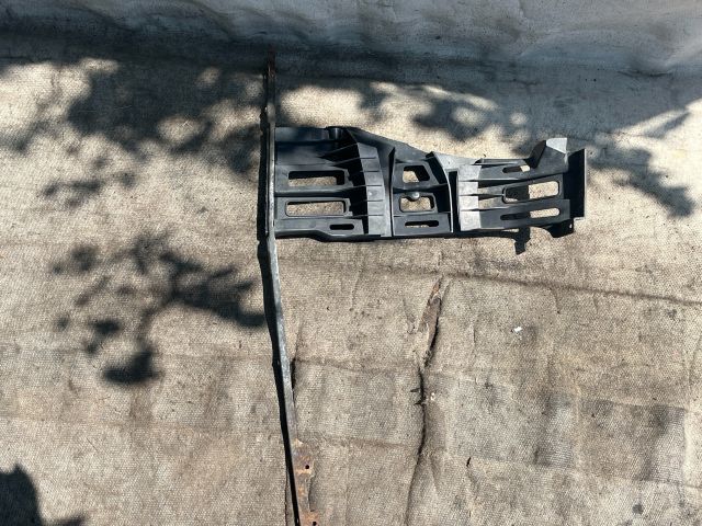 bontott MERCEDES-BENZ S-CLASS Bal hátsó Lökhárító Tartó (Műanyag)