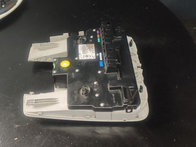 bontott MERCEDES-BENZ S-CLASS Beltér Világítás Hátsó