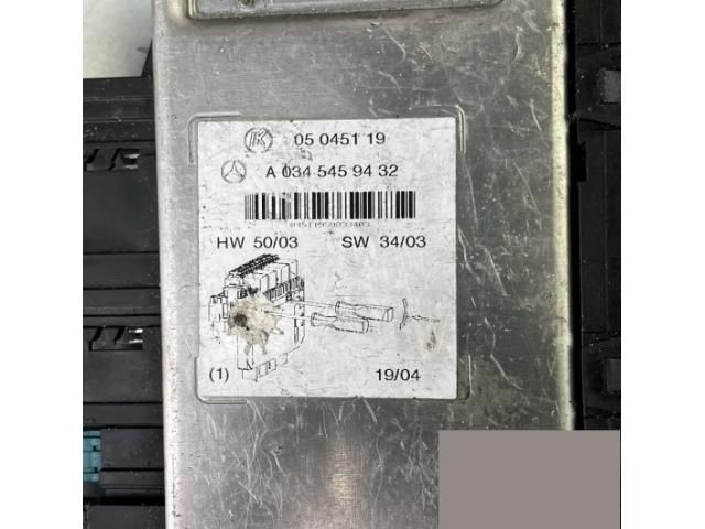 bontott MERCEDES-BENZ S-CLASS Biztosítéktábla Csomagtér