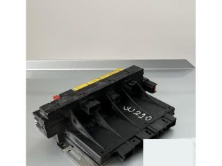 bontott MERCEDES-BENZ S-CLASS Biztosítéktábla Csomagtér