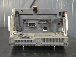 bontott MERCEDES-BENZ S-CLASS Biztosítéktábla Csomagtér