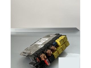 bontott MERCEDES-BENZ S-CLASS Biztosítéktábla Csomagtér