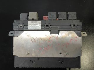 bontott MERCEDES-BENZ S-CLASS Biztosítéktábla Csomagtér