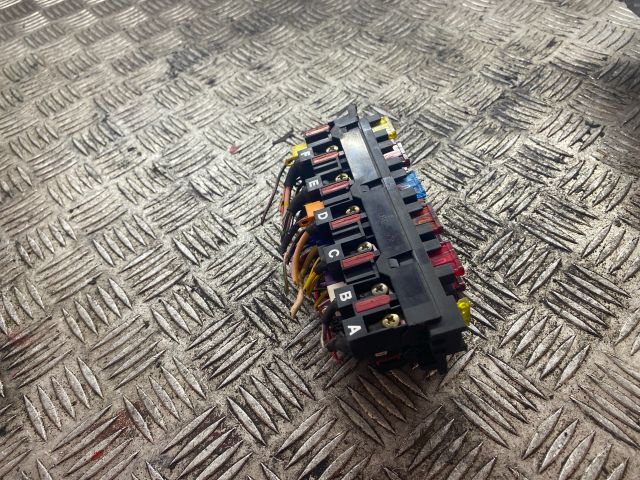 bontott MERCEDES-BENZ S-CLASS Biztosítéktábla Utastér