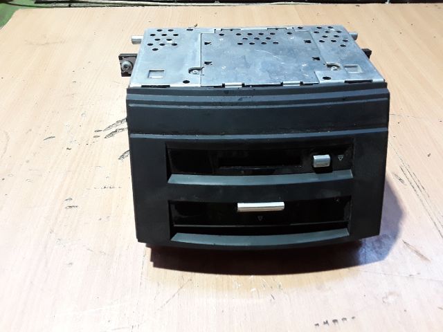 bontott MERCEDES-BENZ S-CLASS CD / DVD Tár