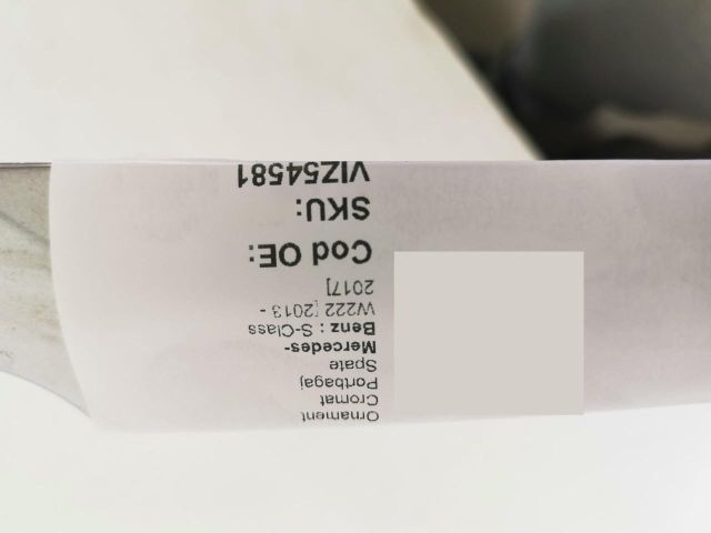 bontott MERCEDES-BENZ S-CLASS Csomagtérajtó Díszléc