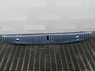 bontott MERCEDES-BENZ S-CLASS Csomagtérajtó Díszléc