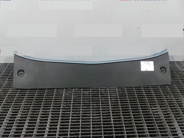 bontott MERCEDES-BENZ S-CLASS Csomagtérajtó Díszléc