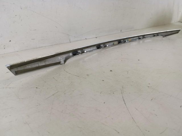 bontott MERCEDES-BENZ S-CLASS Csomagtérajtó Díszléc